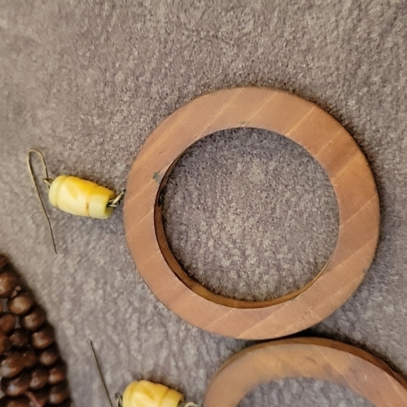 Vtg Wood Beaded Wide Chunky Stretch Bracelet Large Wood Circle Earrings Set - Picture 3 of 5